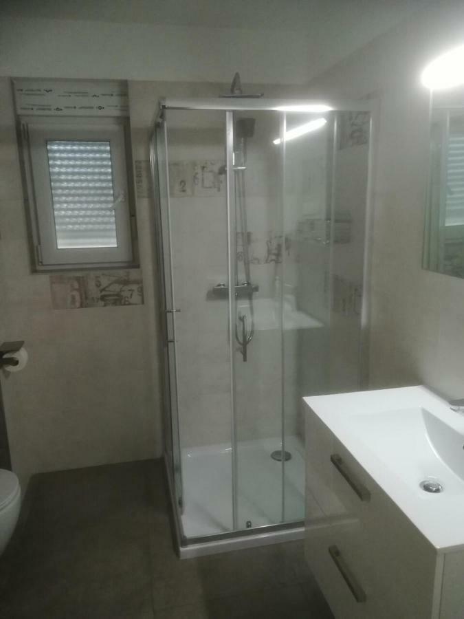 Apartman Ki Apartment Pula Exterior photo